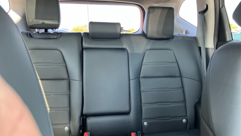 Honda CR-V 2.0 i-MMD Hybrid SR 5dr eCVT Hybrid Estate - Image 44