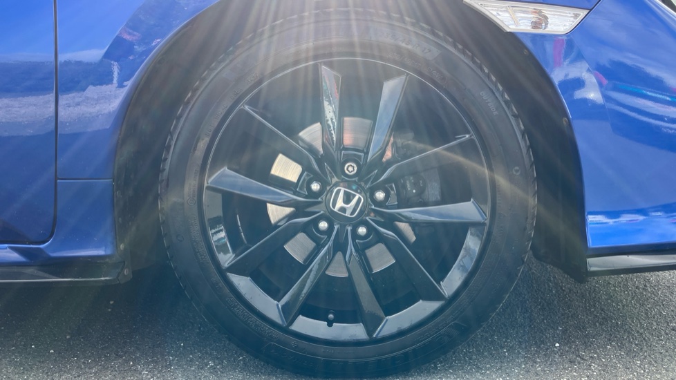 Honda Civic 1.5 VTEC Turbo Sport 5dr CVT Petrol Hatchback - Image 9