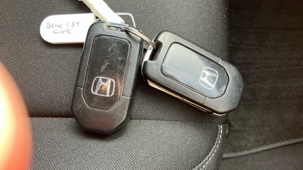 Honda Civic 1.5 VTEC Turbo Sport 5dr CVT Petrol Hatchback - Image 29