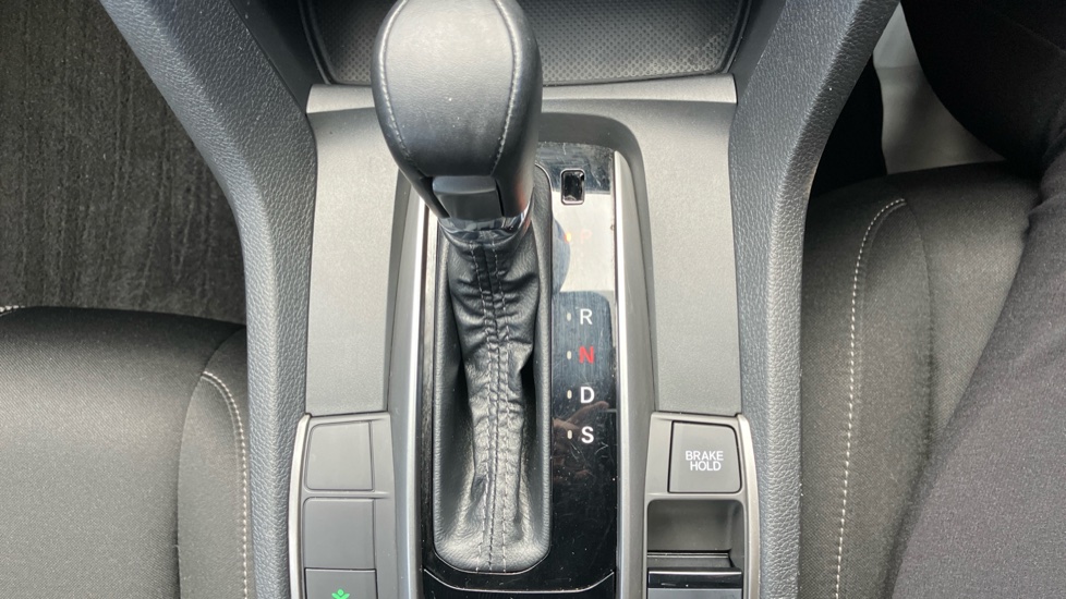Honda Civic 1.5 VTEC Turbo Sport 5dr CVT Petrol Hatchback - Image 37