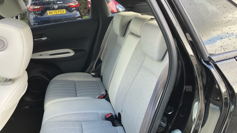 Honda Jazz 1.5 i-MMD Hybrid EX 5dr eCVT Hybrid Hatchback - Image 8