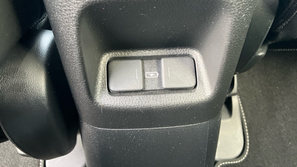 Honda Jazz 1.5 i-MMD Hybrid EX 5dr eCVT Hybrid Hatchback - Image 13