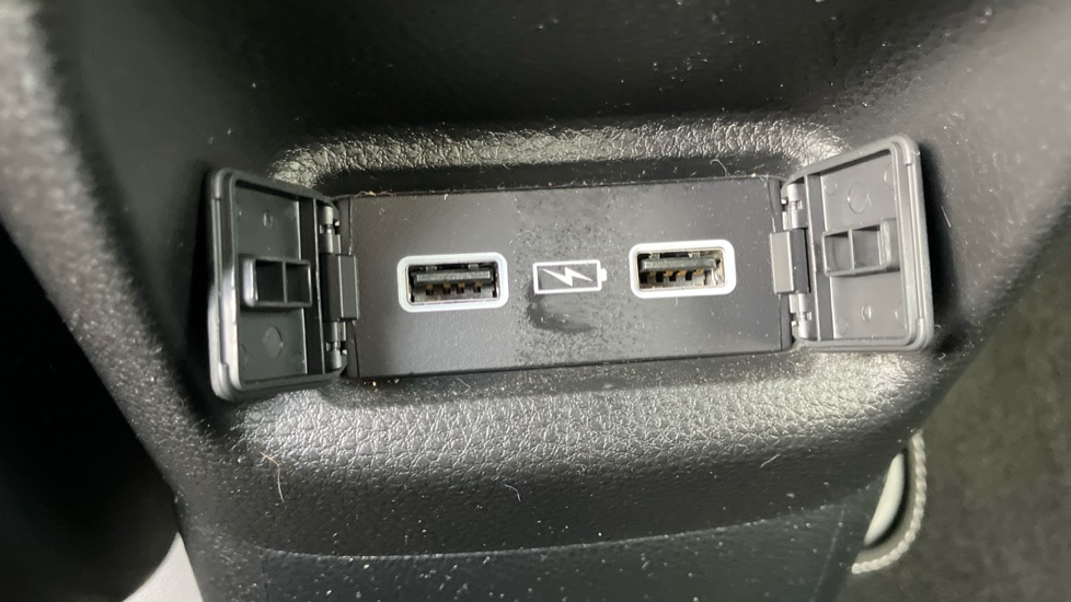 Honda Jazz 1.5 i-MMD Hybrid EX 5dr eCVT Hybrid Hatchback - Image 14