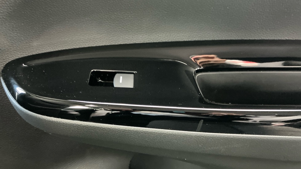 Honda Jazz 1.5 i-MMD Hybrid EX 5dr eCVT Hybrid Hatchback - Image 15