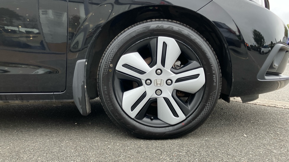 Honda Jazz 1.5 i-MMD Hybrid EX 5dr eCVT Hybrid Hatchback - Image 9