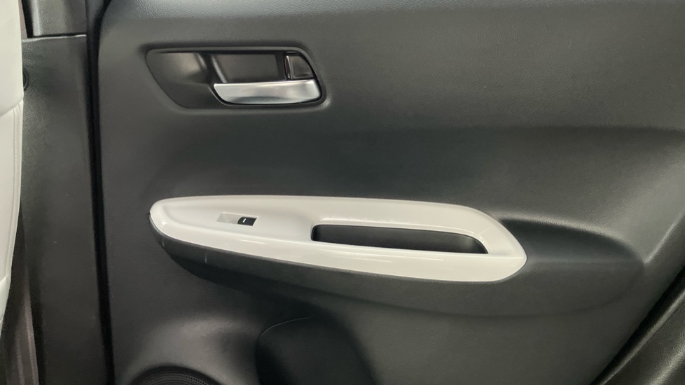 Honda Jazz 1.5 i-MMD Hybrid EX 5dr eCVT Hybrid Hatchback - Image 14