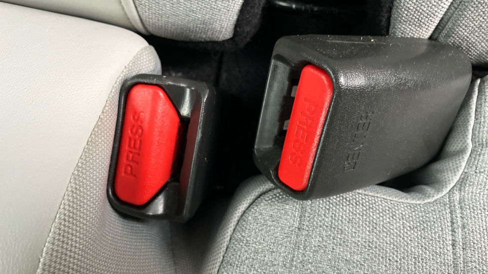 Honda Jazz 1.5 i-MMD Hybrid EX 5dr eCVT Hybrid Hatchback - Image 15