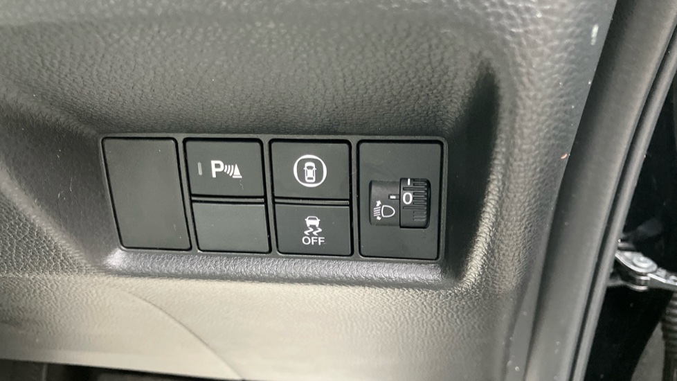 Honda Jazz 1.5 i-MMD Hybrid EX 5dr eCVT Hybrid Hatchback - Image 27