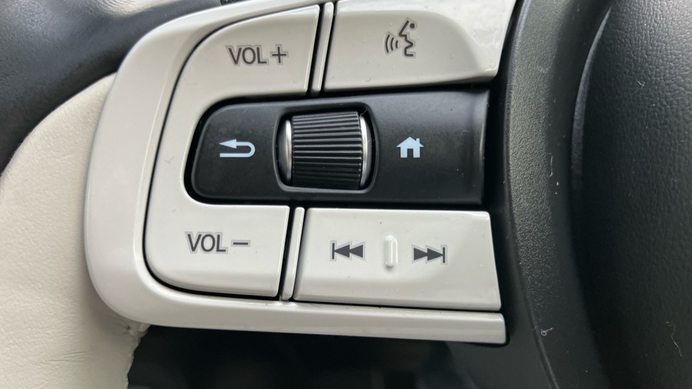 Honda Jazz 1.5 i-MMD Hybrid EX 5dr eCVT Hybrid Hatchback - Image 36