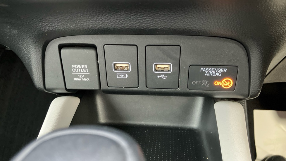 Honda Jazz 1.5 i-MMD Hybrid EX 5dr eCVT Hybrid Hatchback - Image 38