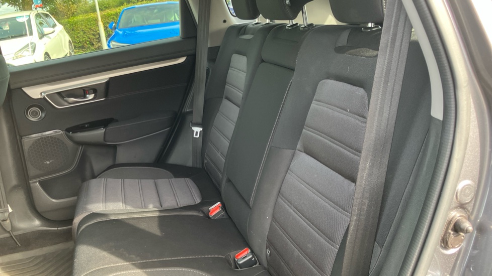 Honda CR-V 2.0 i-MMD Hybrid SE 2WD 5dr eCVT Hybrid Estate - Image 8