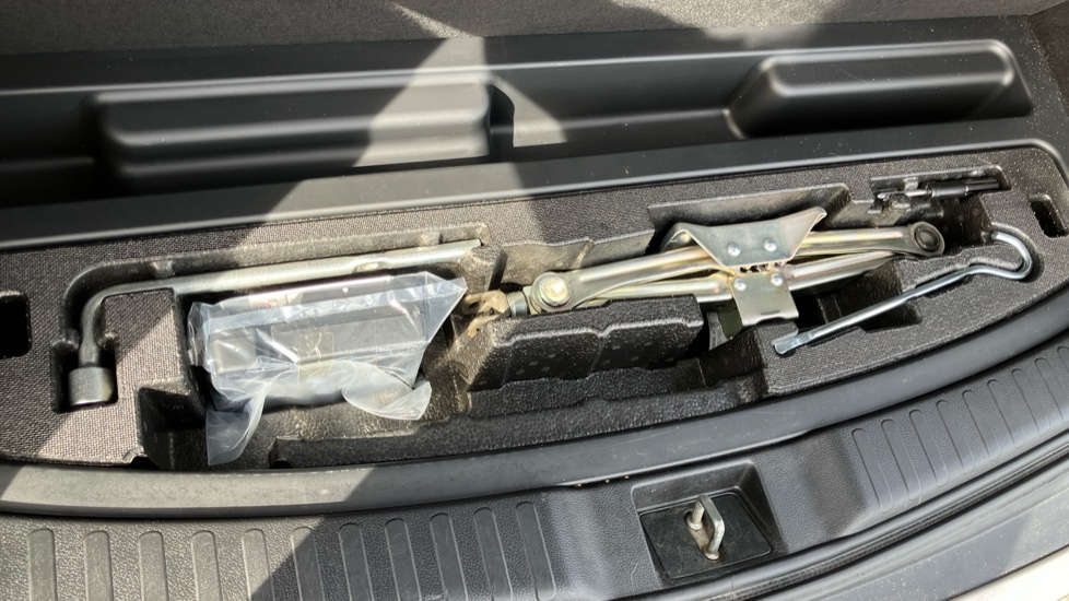 Honda CR-V 2.0 i-MMD Hybrid SE 2WD 5dr eCVT Hybrid Estate - Image 25