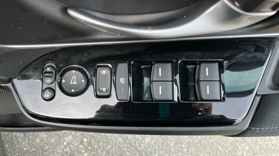 Honda CR-V 2.0 i-MMD Hybrid SE 2WD 5dr eCVT Hybrid Estate - Image 26