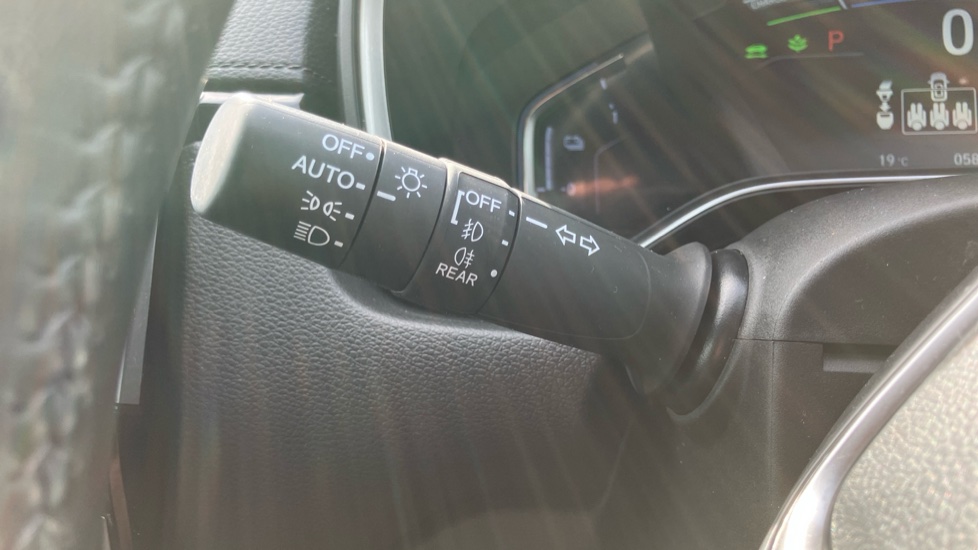 Honda CR-V 2.0 i-MMD Hybrid SE 2WD 5dr eCVT Hybrid Estate - Image 35