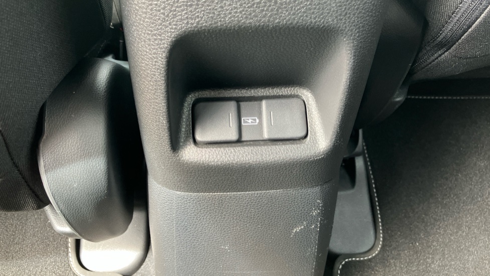 Honda Jazz 1.5 i-MMD Hybrid Crosstar EX 5dr eCVT Hybrid Hatchback - Image 13