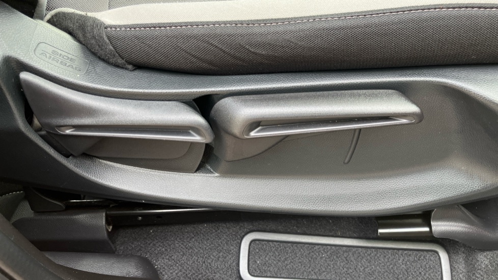 Honda Jazz 1.5 i-MMD Hybrid Crosstar EX 5dr eCVT Hybrid Hatchback - Image 27