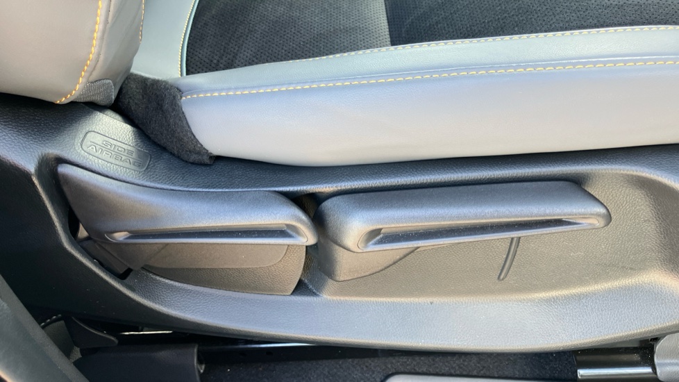 Honda Jazz 1.5 i-MMD Hybrid Advance Sport 5dr eCVT Hybrid Hatchback - Image 21