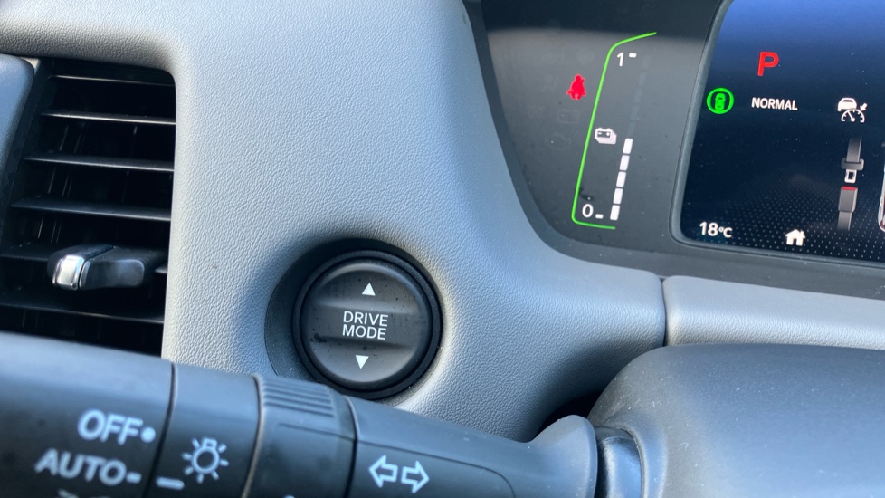 Honda Jazz 1.5 i-MMD Hybrid Advance Sport 5dr eCVT Hybrid Hatchback - Image 34