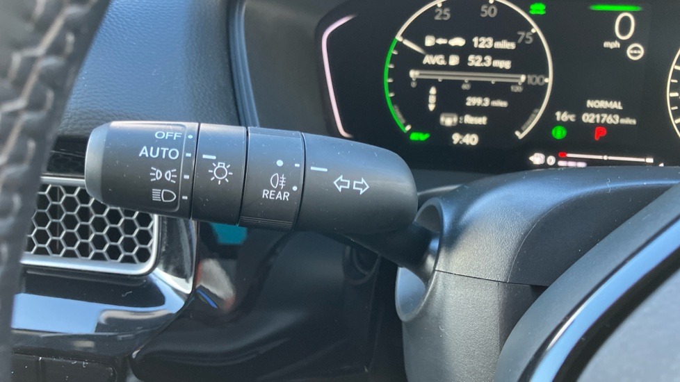 Honda Civic 2.0 eHEV Elegance 5dr CVT Hybrid Hatchback - Image 14
