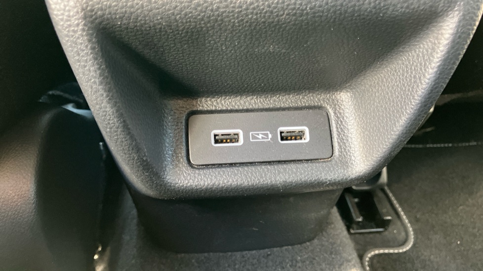 Honda Civic 2.0 eHEV Elegance 5dr CVT Hybrid Hatchback - Image 24