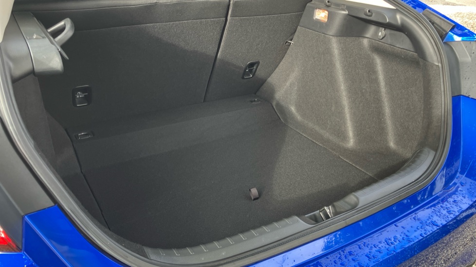 Honda Civic 2.0 eHEV Elegance 5dr CVT Hybrid Hatchback - Image 35