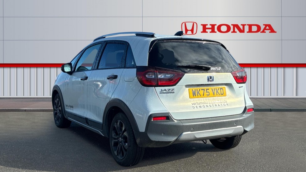 Honda Jazz 1.5 i-MMD Hybrid Crosstar Advance 5dr eCVT Hybrid Hatchback - Image 3