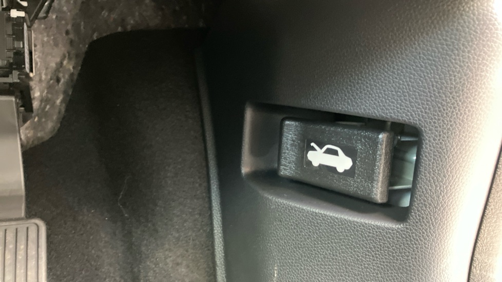 Honda Jazz 1.5 i-MMD Hybrid Crosstar Advance 5dr eCVT Hybrid Hatchback - Image 24