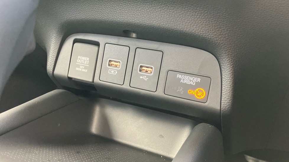 Honda Jazz 1.5 i-MMD Hybrid Crosstar Advance 5dr eCVT Hybrid Hatchback - Image 31