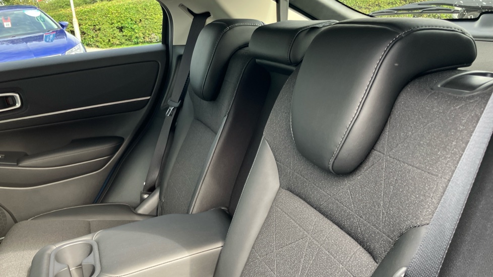 Honda HR-V 1.5 eHEV Advance 5dr CVT Hybrid Hatchback - Image 16