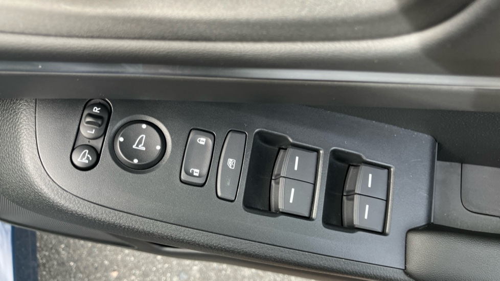 Honda HR-V 1.5 eHEV Advance 5dr CVT Hybrid Hatchback - Image 27