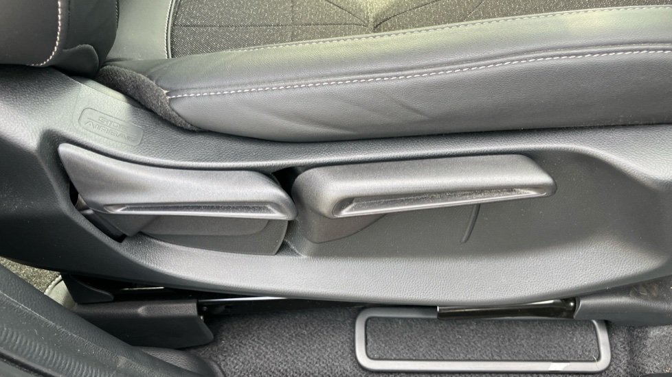 Honda HR-V 1.5 eHEV Advance 5dr CVT Hybrid Hatchback - Image 31