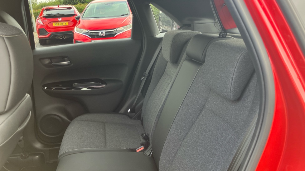 Honda Jazz 1.5 i-MMD Hybrid EX 5dr eCVT Hybrid Hatchback - Image 8