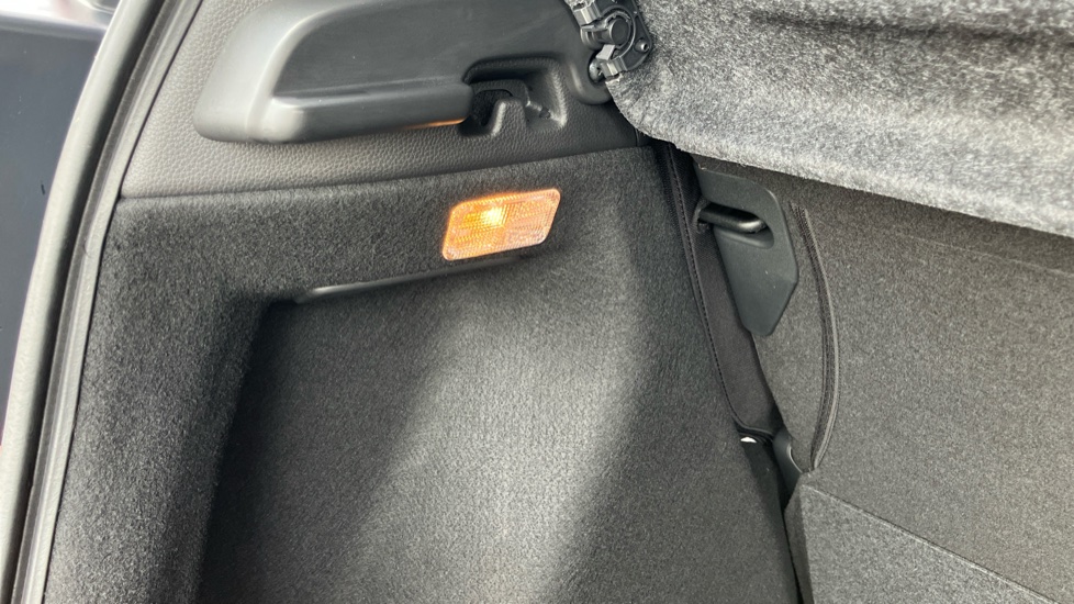 Honda Jazz 1.5 i-MMD Hybrid EX 5dr eCVT Hybrid Hatchback - Image 21