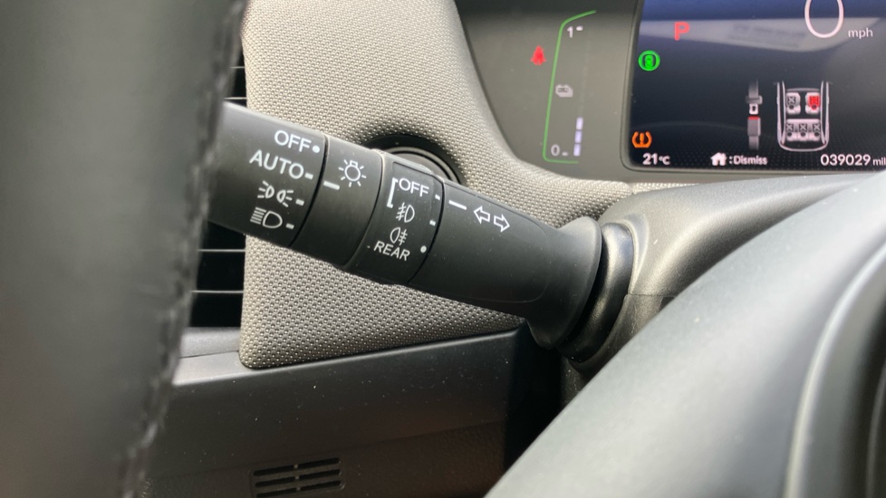 Honda Jazz 1.5 i-MMD Hybrid Crosstar EX 5dr eCVT Hybrid Hatchback - Image 28