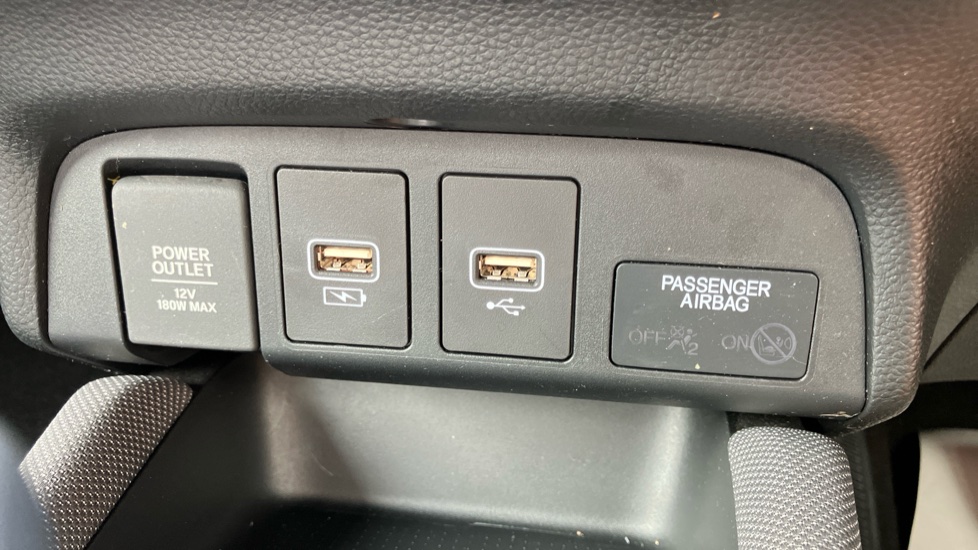 Honda Jazz 1.5 i-MMD Hybrid Crosstar EX 5dr eCVT Hybrid Hatchback - Image 38