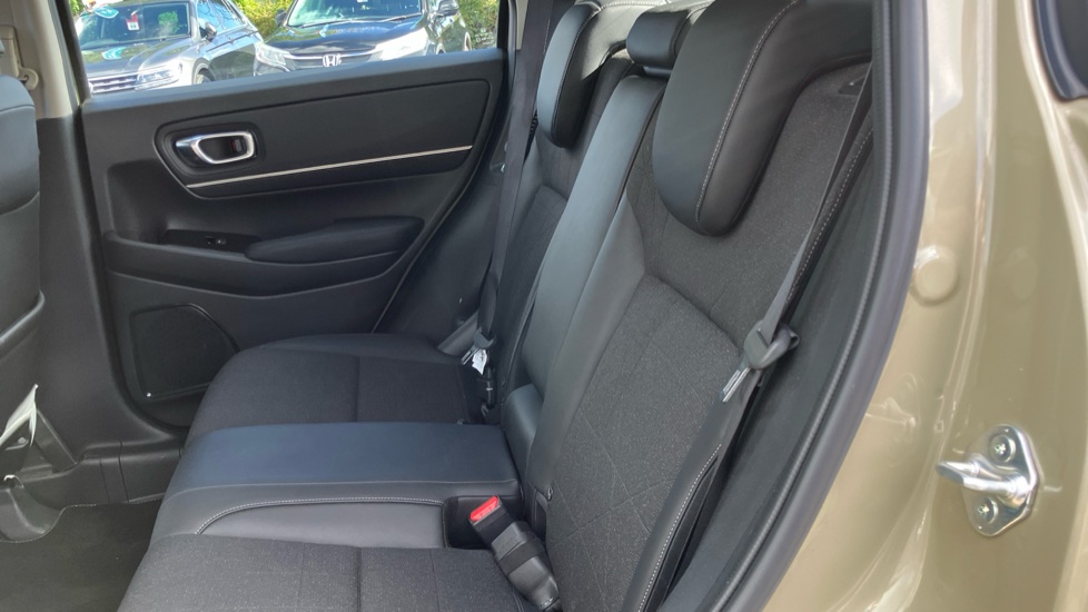 Honda HR-V 1.5 eHEV Advance 5dr CVT Hybrid Hatchback - Image 8