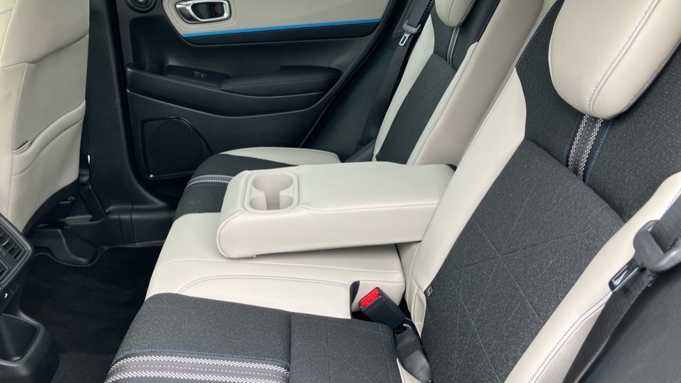Honda HR-V 1.5 eHEV Advance Style 5dr CVT Hybrid Hatchback - Image 15