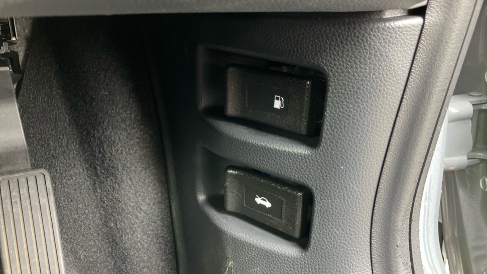 Honda HR-V 1.5 eHEV Advance Style 5dr CVT Hybrid Hatchback - Image 28