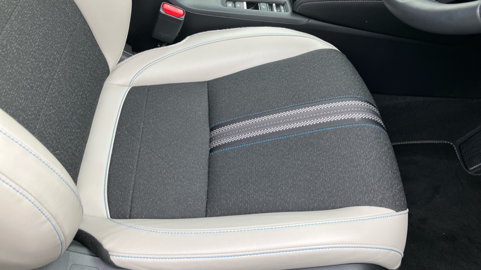 Honda HR-V 1.5 eHEV Advance Style 5dr CVT Hybrid Hatchback - Image 39