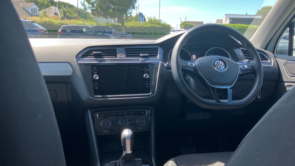 Volkswagen Tiguan 2.0 TDi 150 4Motion SE Nav 5dr DSG Diesel Estate - Image 10