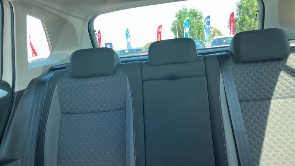 Volkswagen Tiguan 2.0 TDi 150 4Motion SE Nav 5dr DSG Diesel Estate - Image 15