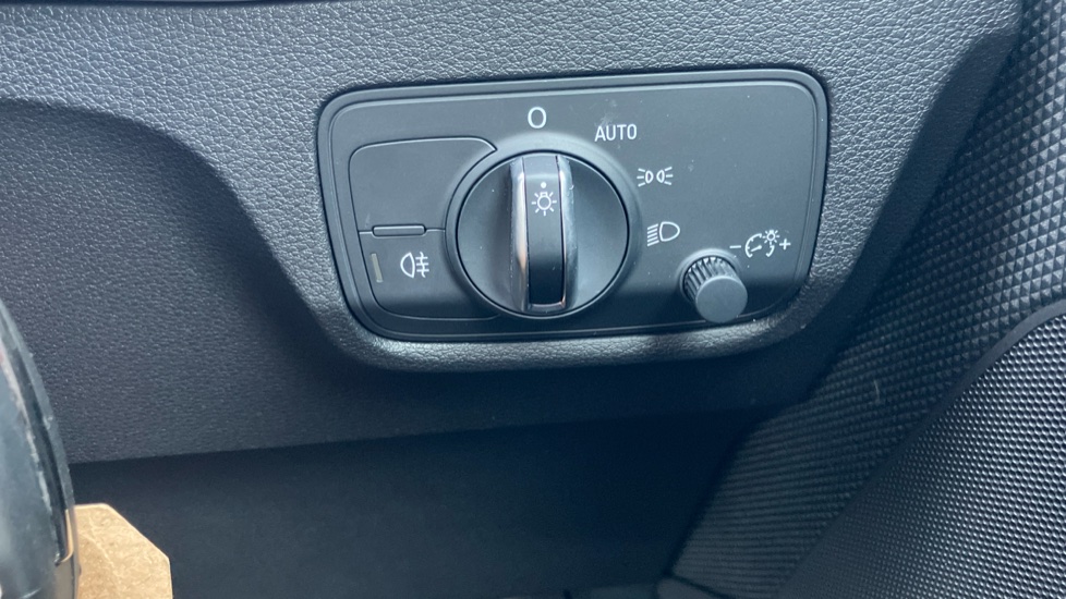 Audi Q2 35 TFSI S Line 5dr S Tronic Petrol Estate - Image 32