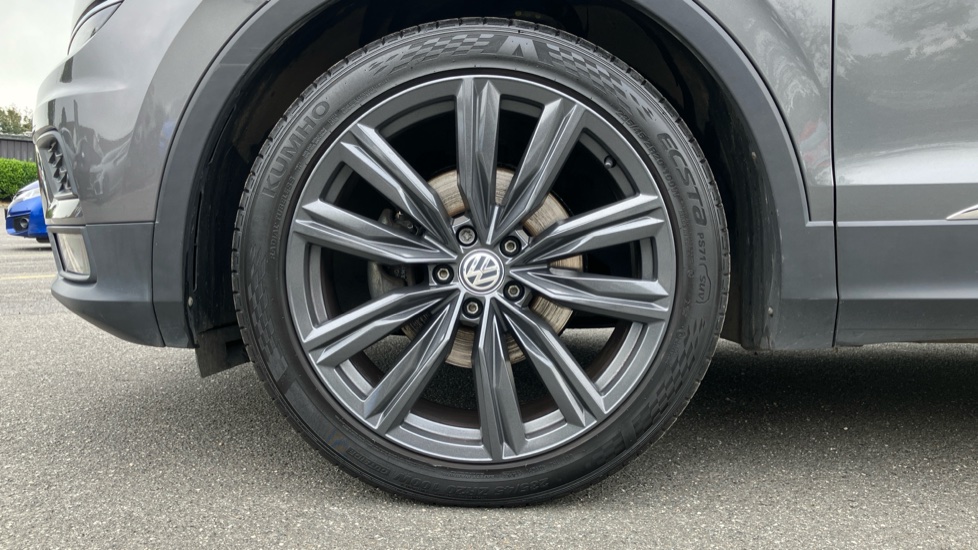 Volkswagen Tiguan 1.5 TSi EVO 150 SEL 5dr DSG Petrol Estate - Image 7