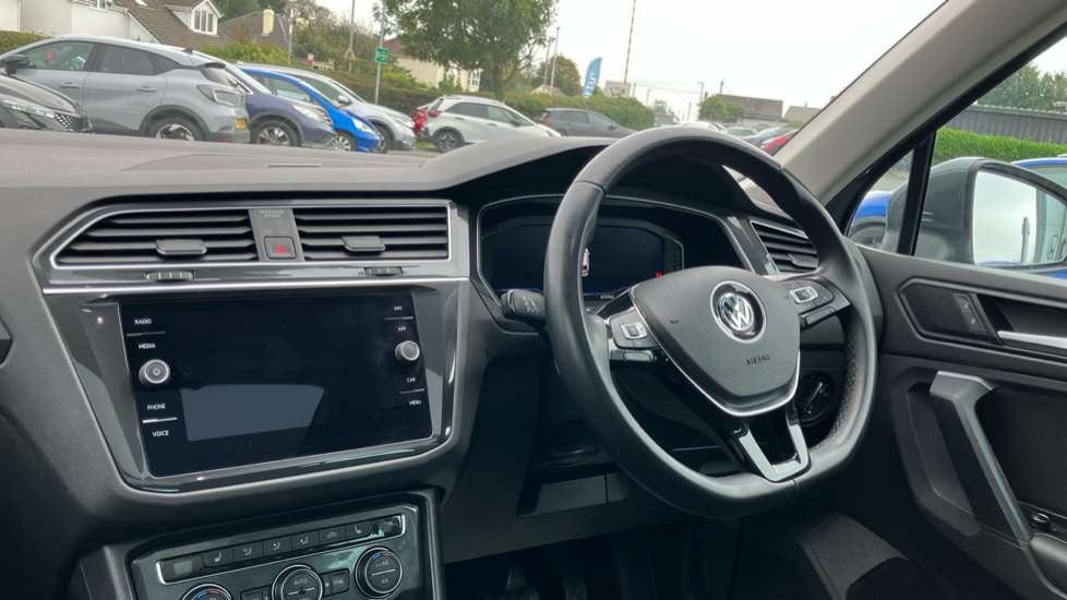 Volkswagen Tiguan 1.5 TSi EVO 150 SEL 5dr DSG Petrol Estate - Image 11