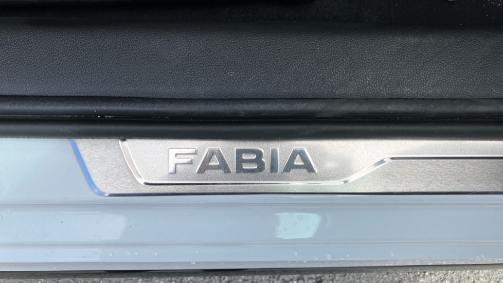 Skoda Fabia 1.0 TSI 116 Monte Carlo Edition 5dr DSG Petrol Hatchback - Image 29
