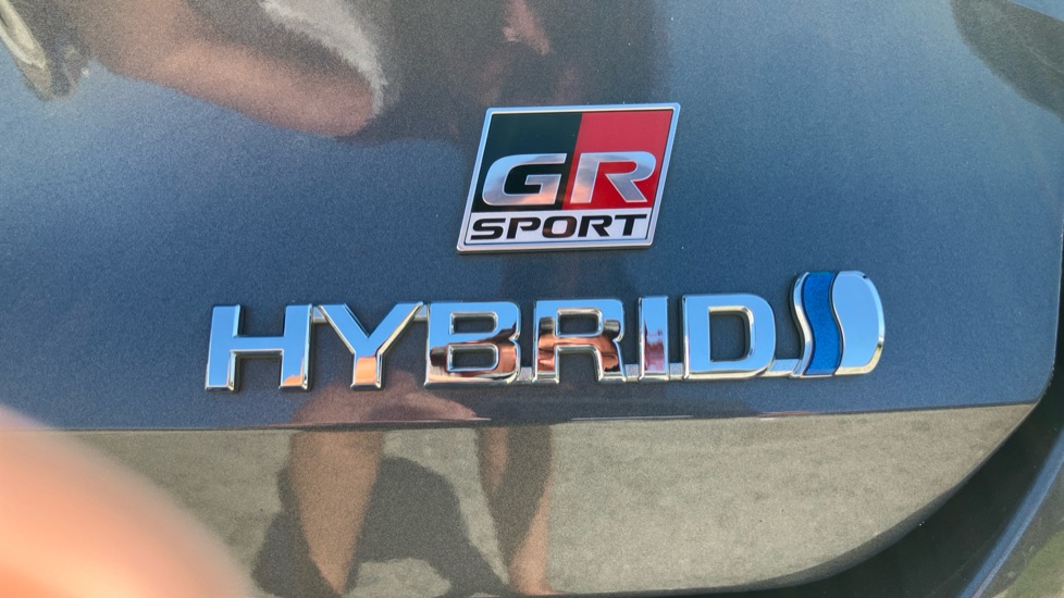 Toyota Corolla 1.8 Hybrid GR Sport 5dr CVT Hybrid Estate - Image 28