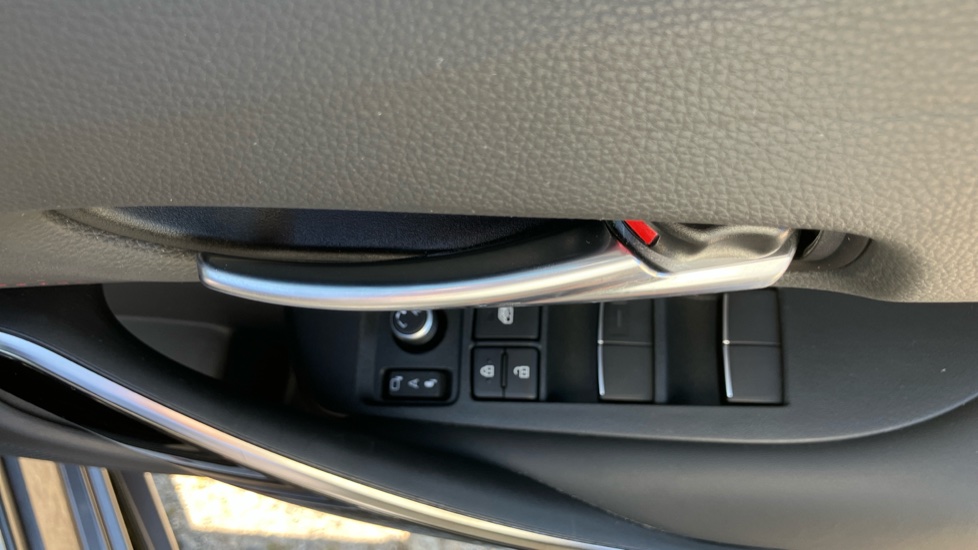 Toyota Corolla 1.8 Hybrid GR Sport 5dr CVT Hybrid Estate - Image 30