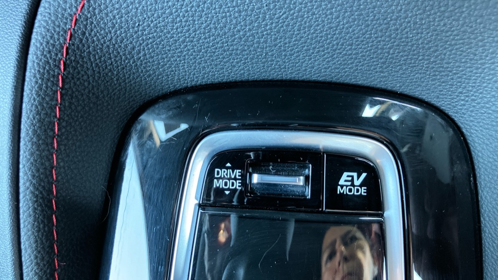 Toyota Corolla 1.8 Hybrid GR Sport 5dr CVT Hybrid Estate - Image 37