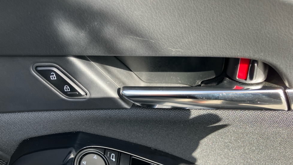 Mazda CX-30 2.0 e-Skyactiv X MHEV Homura 5dr Auto [Sunroof] Petrol Hatchback - Image 32