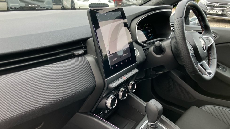 Renault Clio 1.6 E-TECH full hybrid 145 Esprit Alpine 5dr Auto Hybrid Hatchback - Image 9